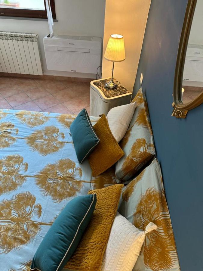 La Casa Di Filippo Lägenhet Quercianella Exteriör bild